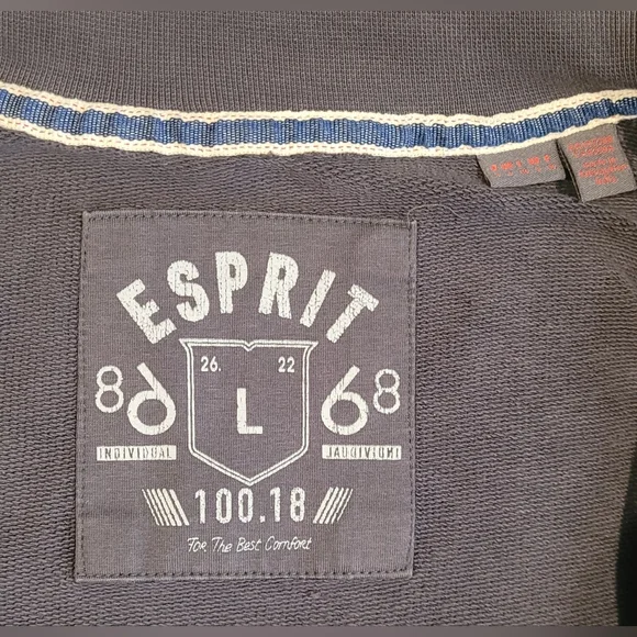 Esprit Sweater - Picture 3 of 3